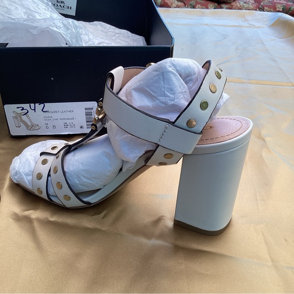 COACH leather sandals, 6 block heels rivets, chalk versatile color NEW - Picture 6 of 14